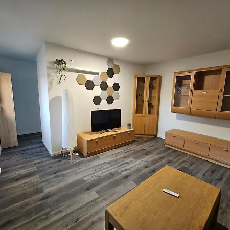 Geraeumige In Seenaehe Rackwitz