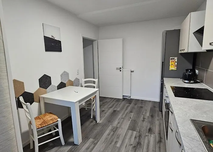 Geraeumige In Seenaehe *